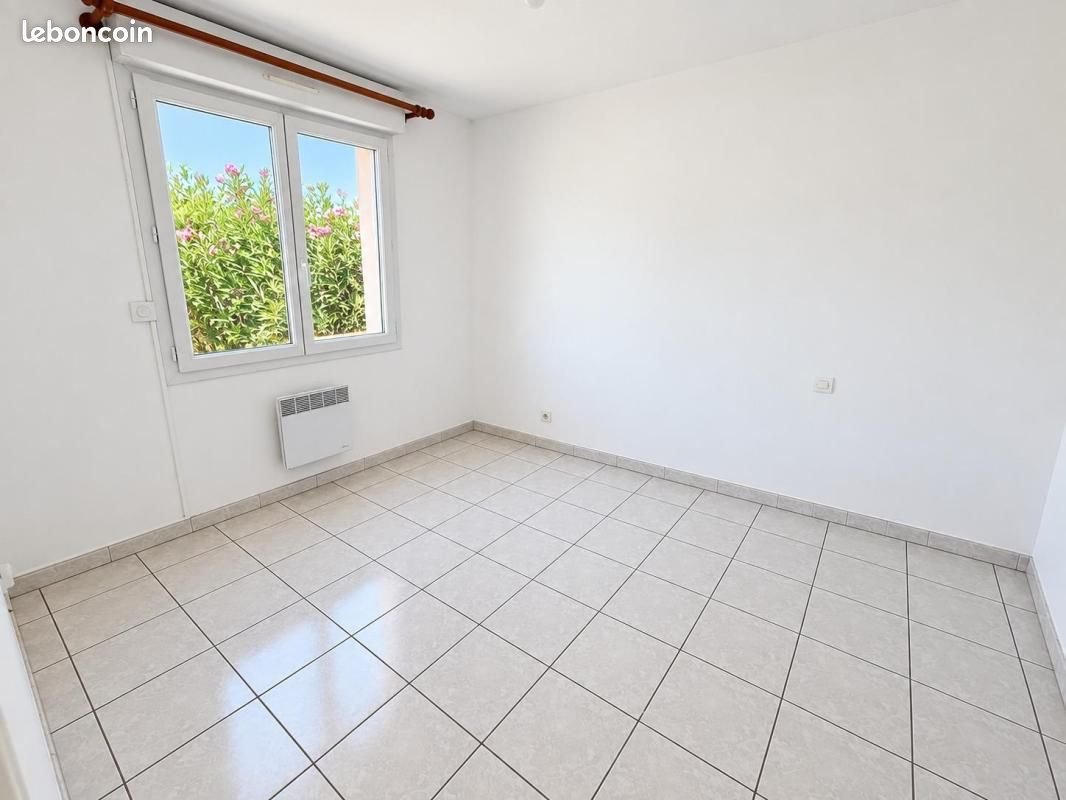 Maison à louer, 70m², Llupia