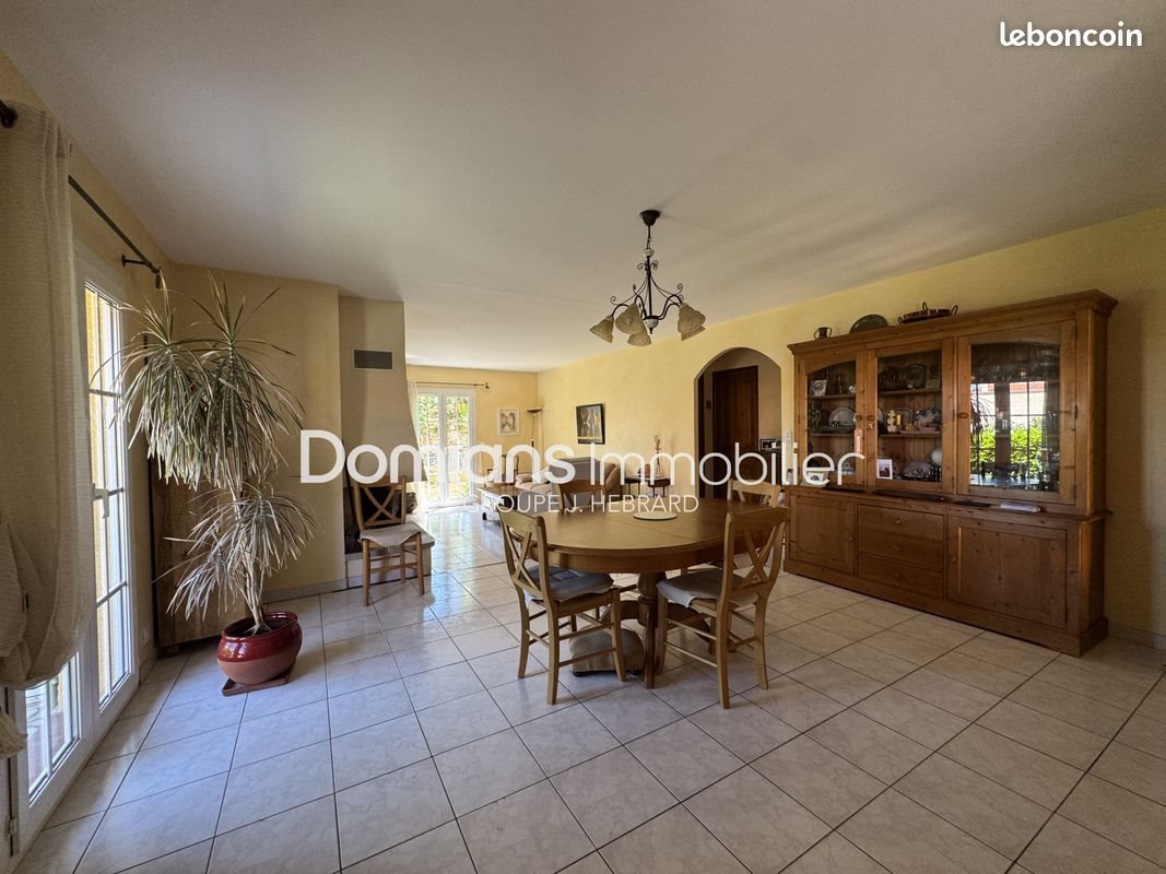 Maison à vendre, 120m², Villemolaque