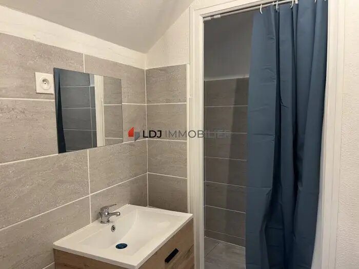 Appartement à louer, 29m², Arles-sur-Tech