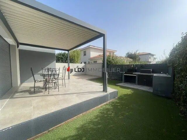 Maison à louer, 92m², Canohès