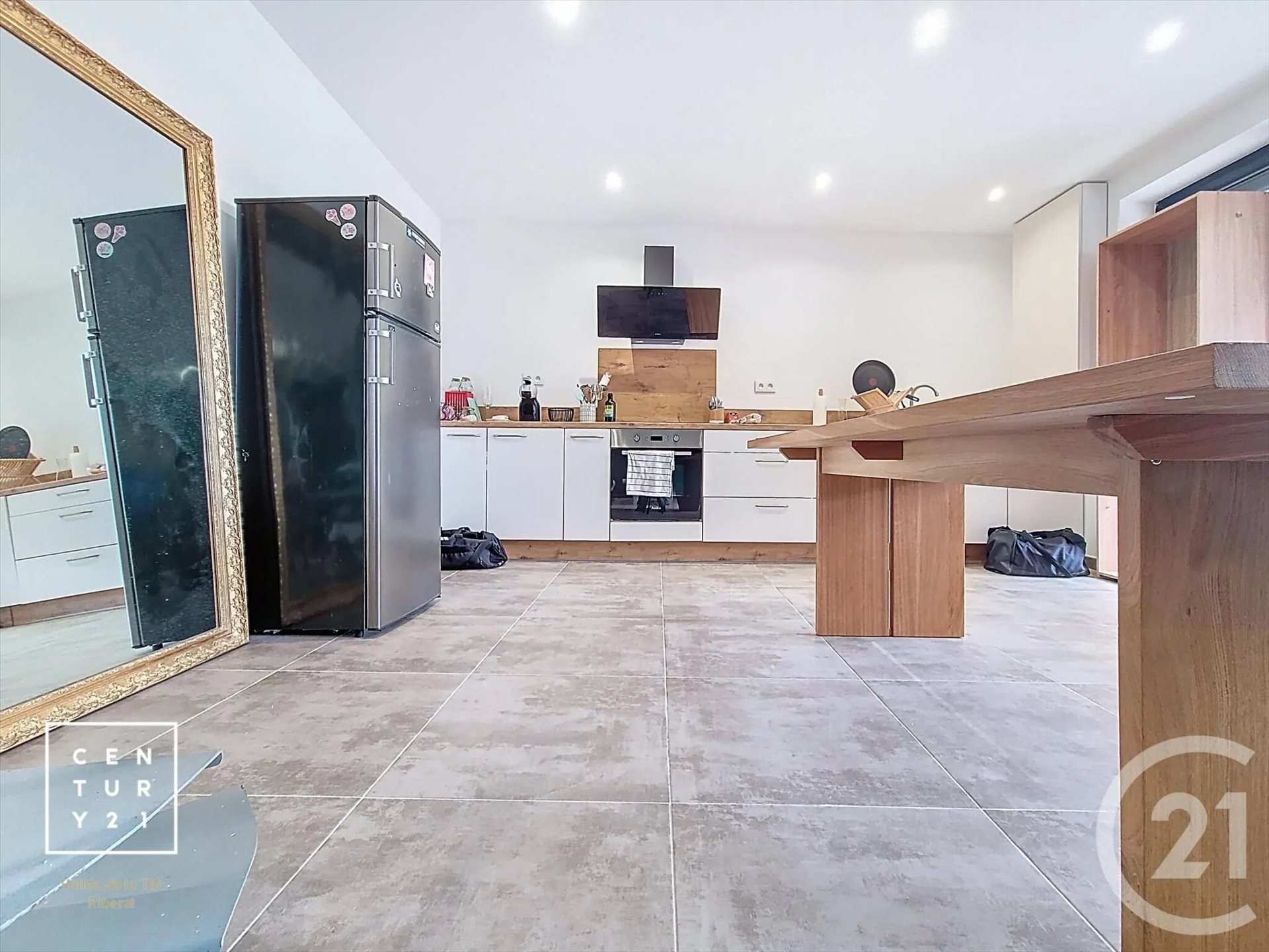 Maison à louer, 60m², Pézilla-la-Rivière