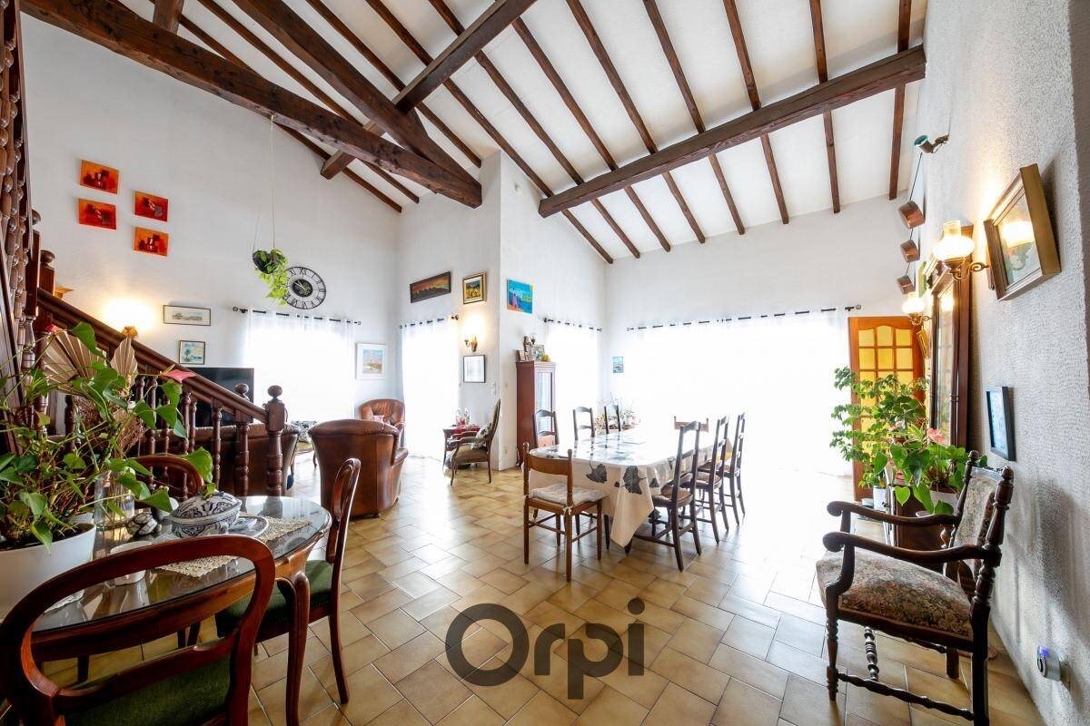 Maison à vendre, 185m², Saint-Estève
