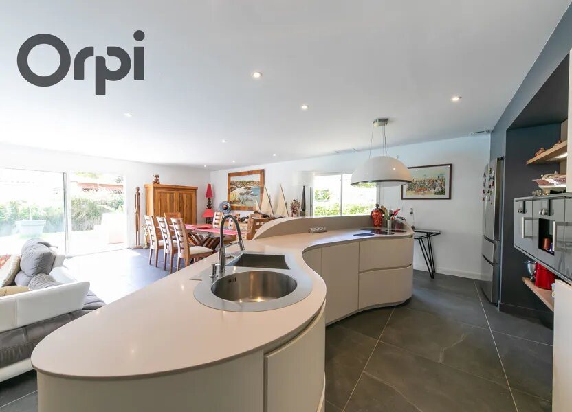 Maison à vendre, 140m², Saint-Estève