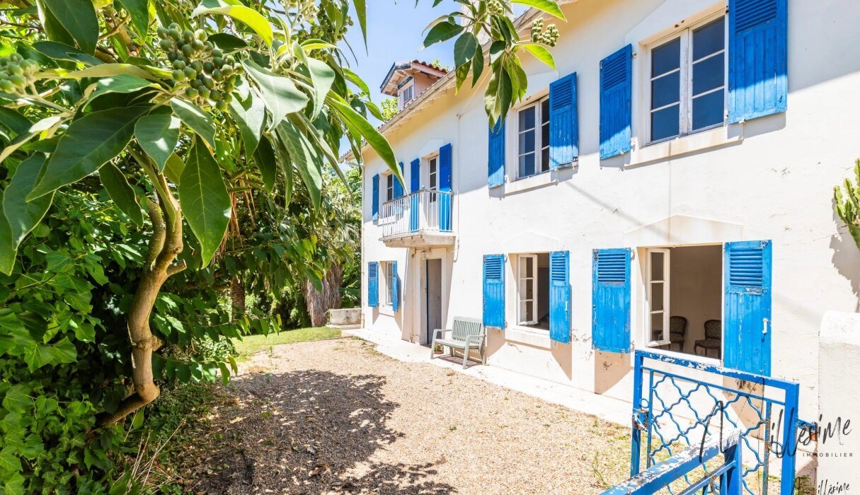 Maison à vendre, 150m², Charmé