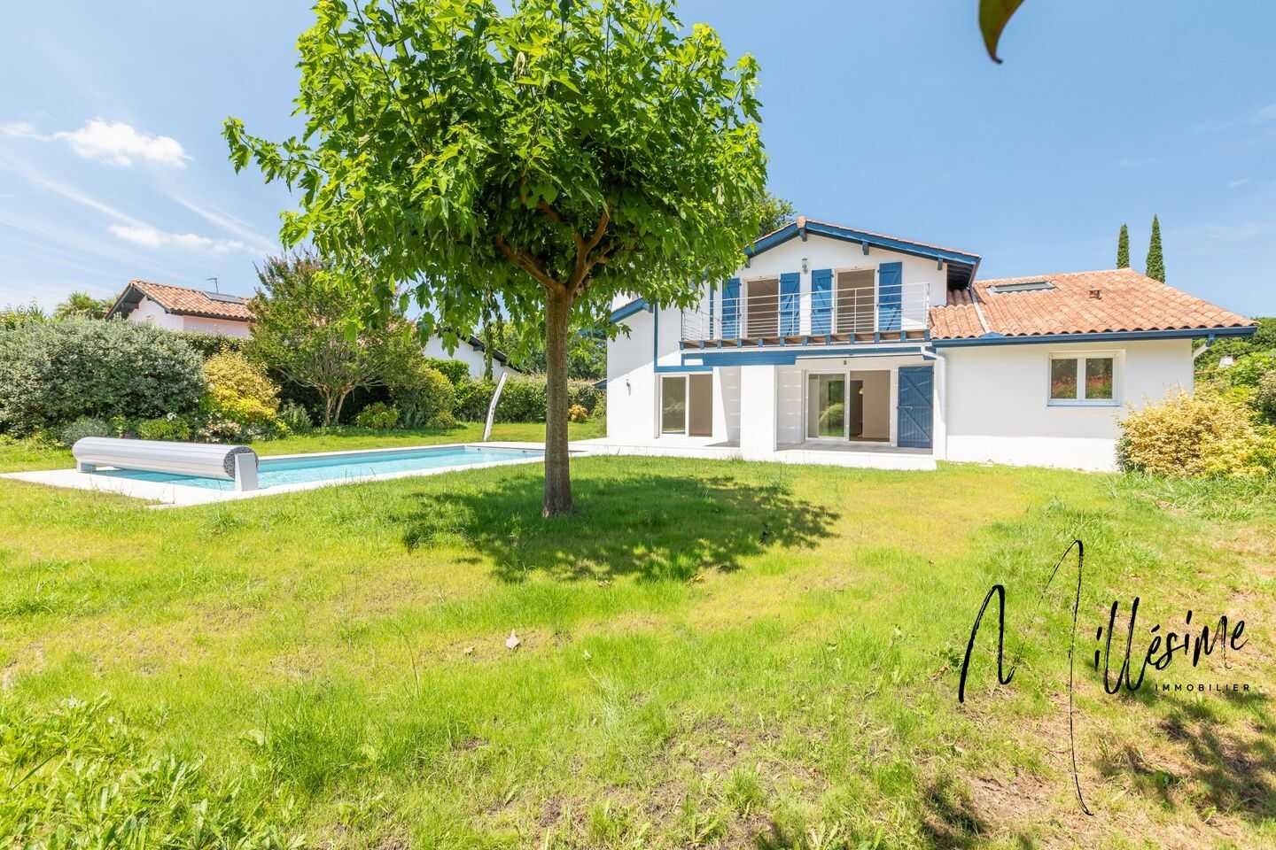 Maison à vendre, 151m², Bassussarry