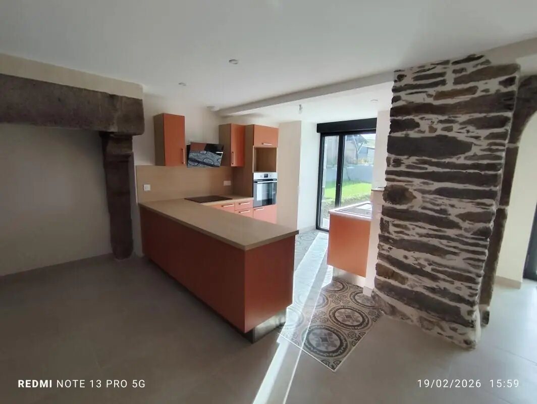 Maison à louer, 111m², Saint-Thégonnec