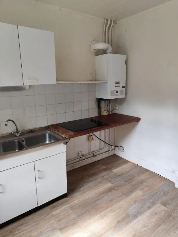 Appartement à louer, 87m², Plouvorn