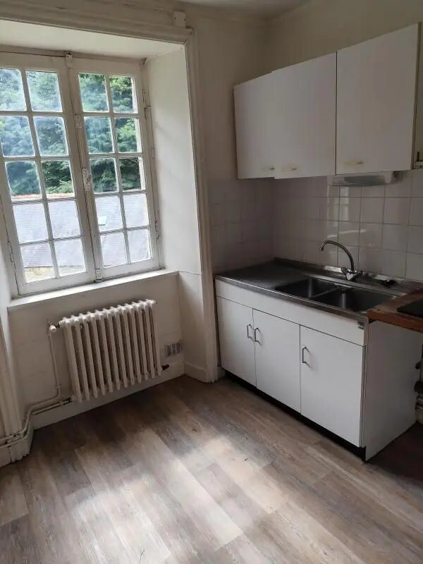 Appartement à louer, 87m², Plouvorn