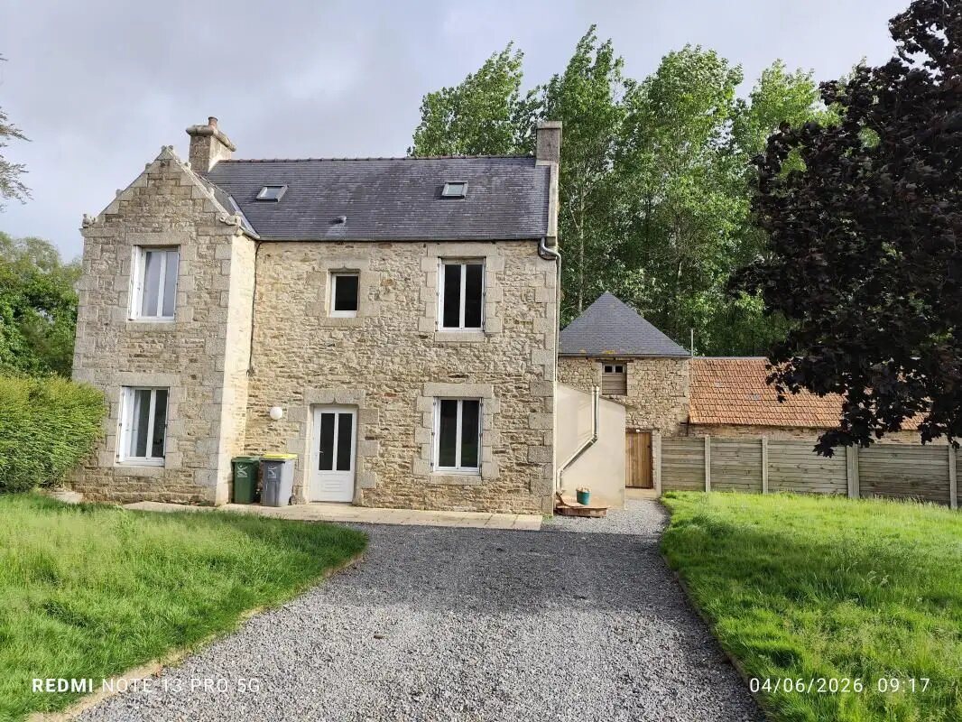 Maison à louer, 93m², Plouvorn