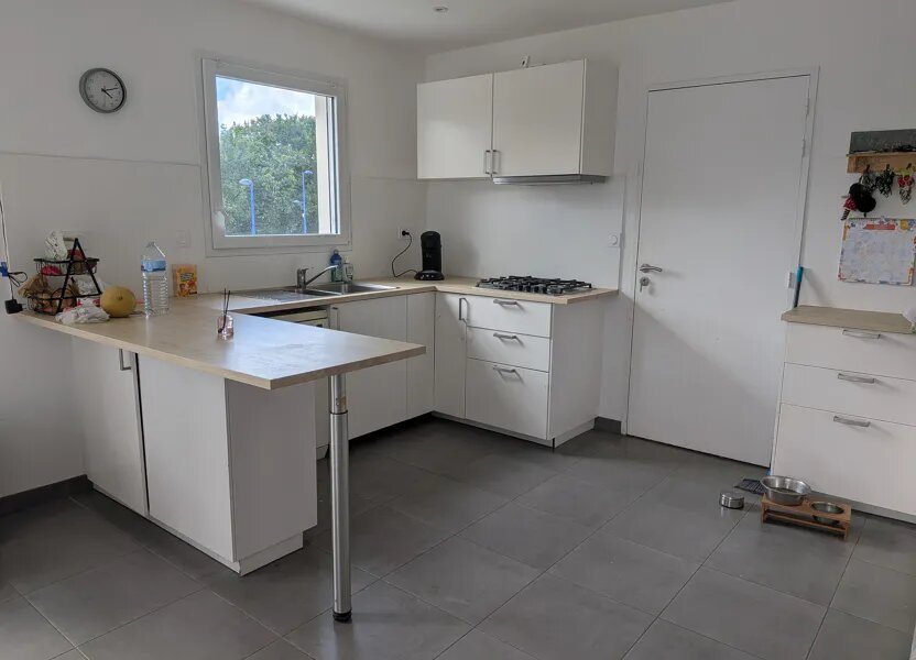 Maison à louer, 78m², Lampaul-Guimiliau