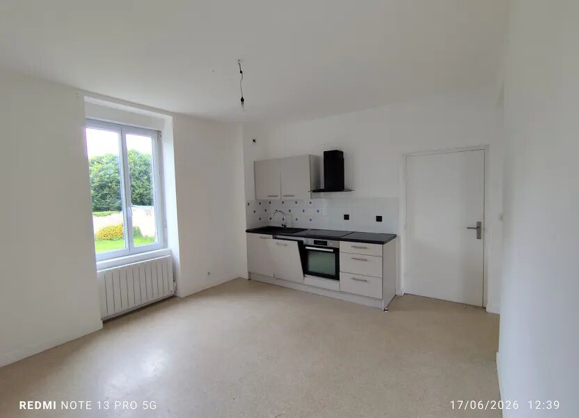 Appartement à louer, 75m², Plounéventer