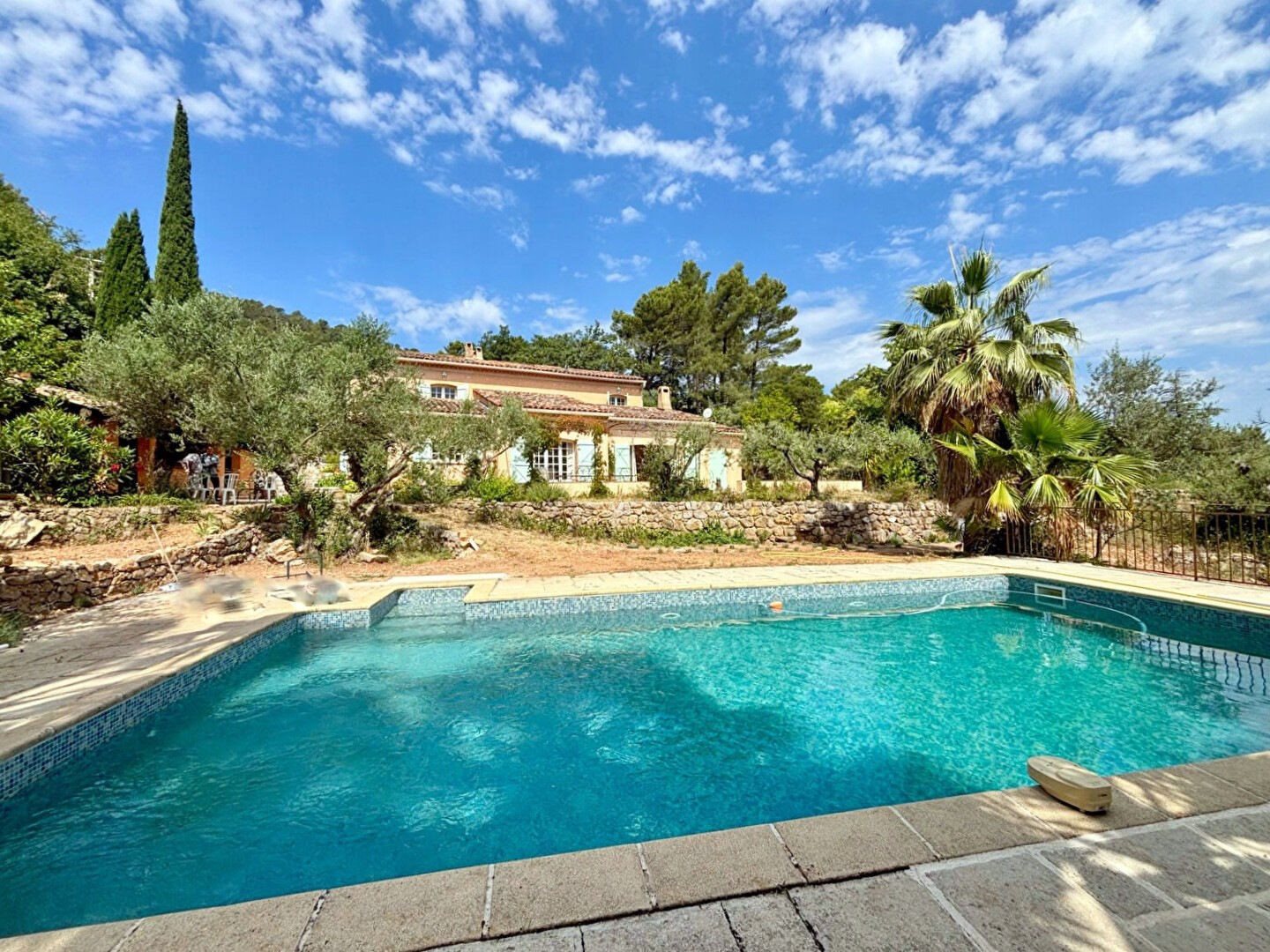 Maison à vendre, 213m², Solliès-Ville