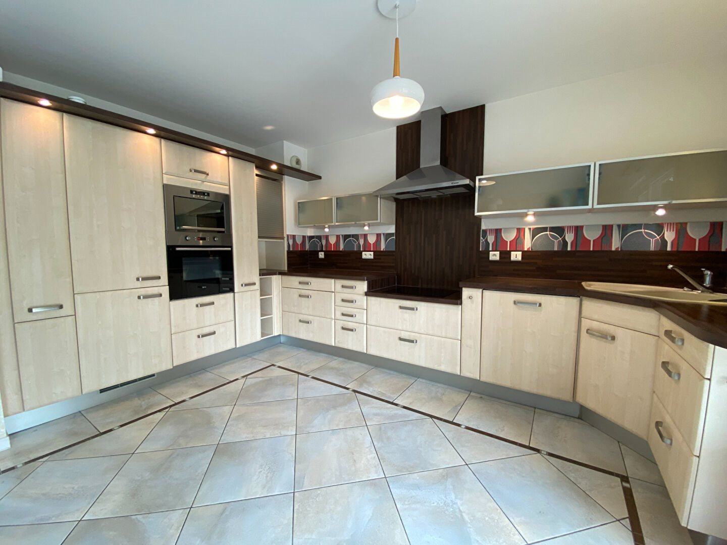 Appartement à louer, 79m², Faverges