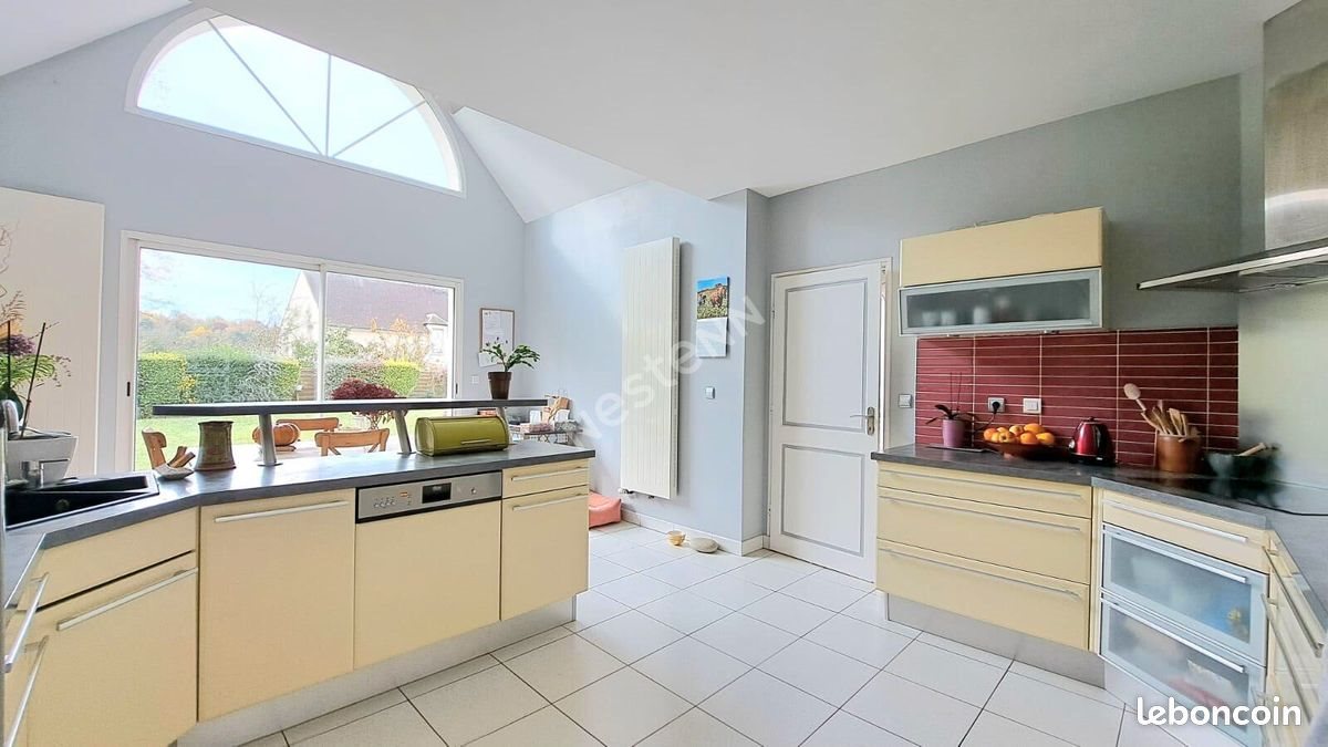 Maison à vendre, 240m², Luzarches