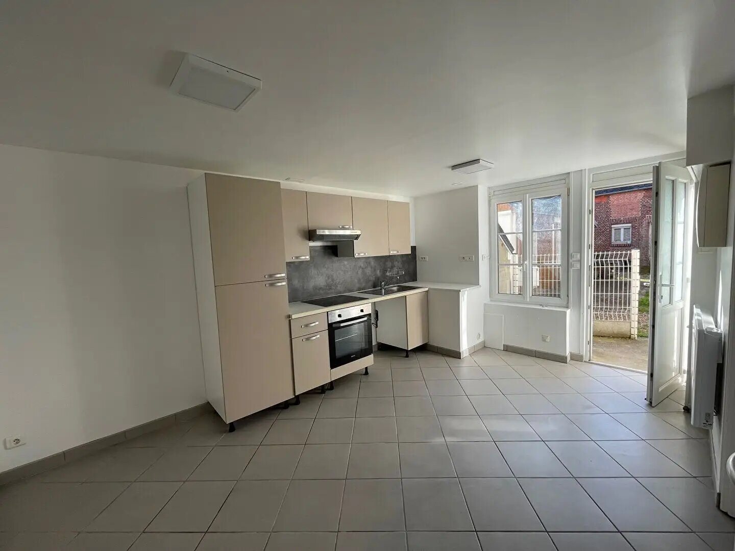 Maison à louer, 64m², Méru