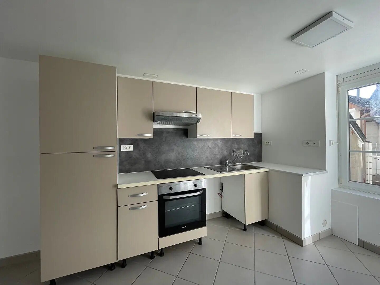 Maison à louer, 64m², Méru