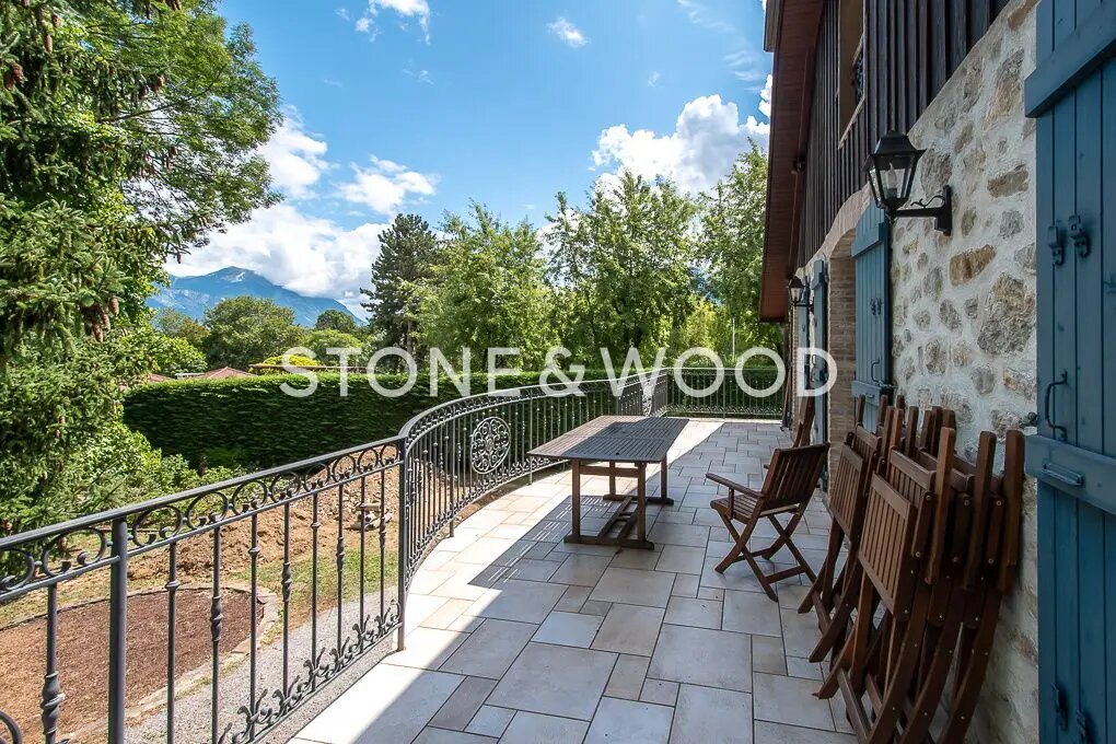Maison à vendre, 246m², La Roche-sur-Foron