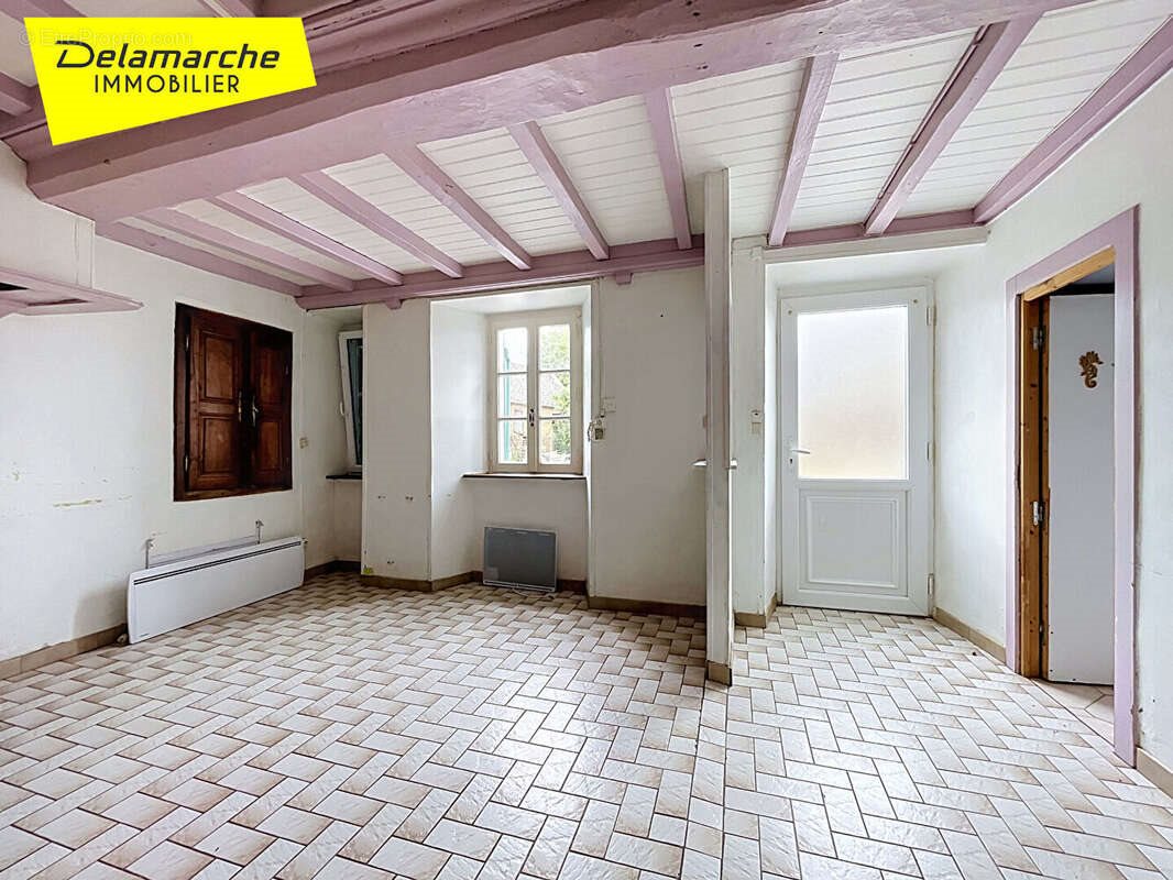Maison à vendre, 121m², Saint-Denis-le-Gast