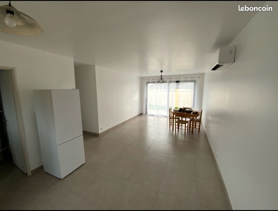 Maison à louer, 81m², Berry-Bouy