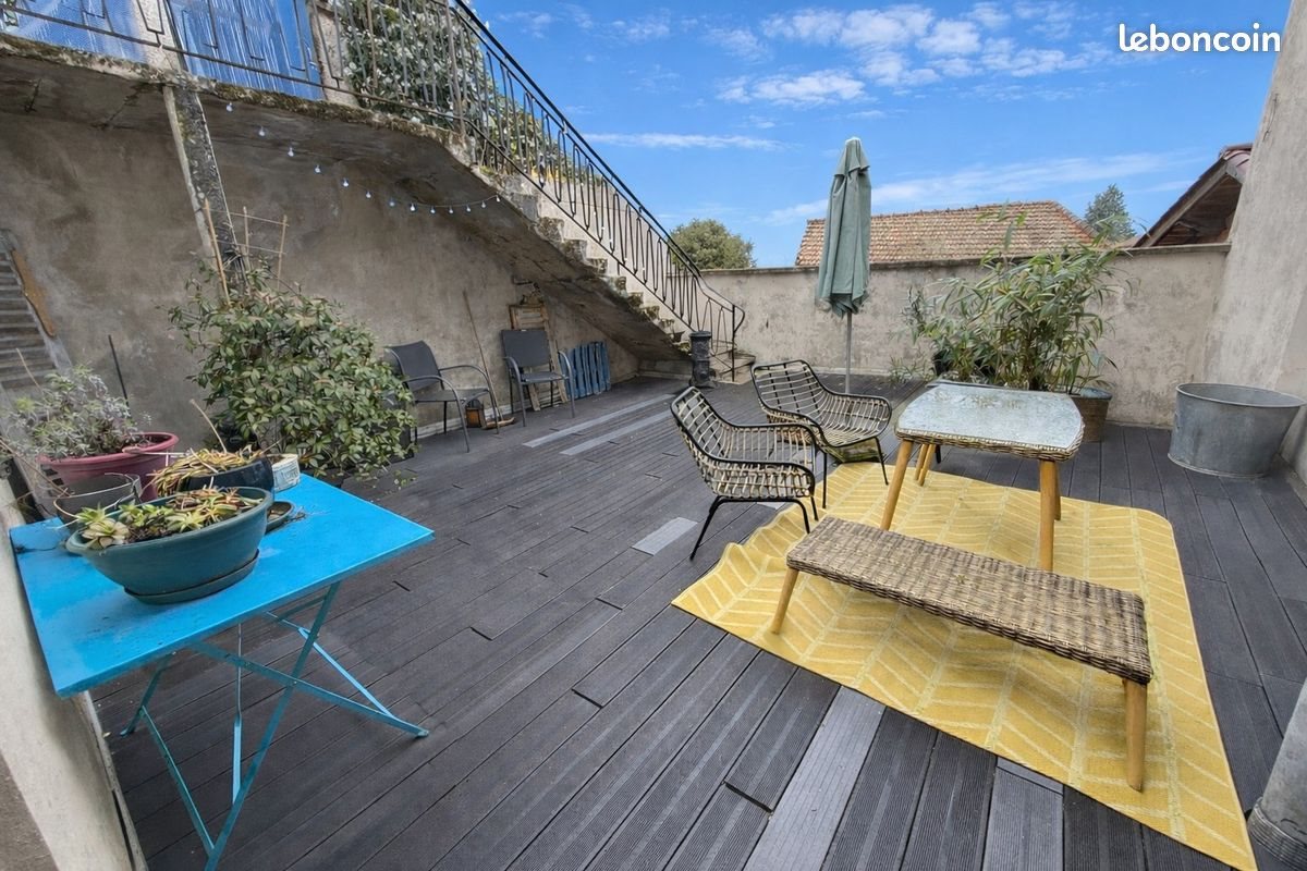 Maison à vendre, 122m², Ambierle