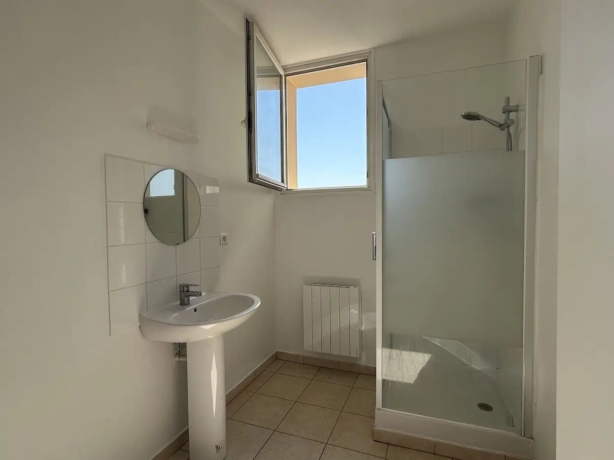 Appartement à louer, 62m², La Chapelle-Saint-Luc