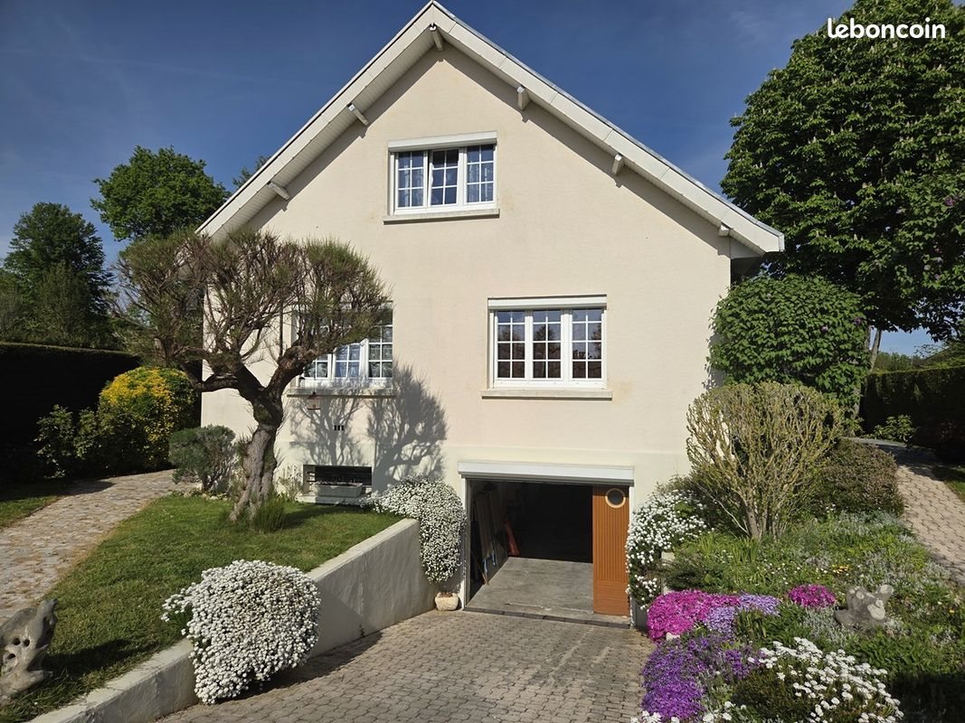 Maison à vendre, 144m², Saint-Julien-les-Villas