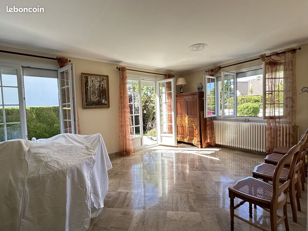 Maison à vendre, 144m², Saint-Julien-les-Villas