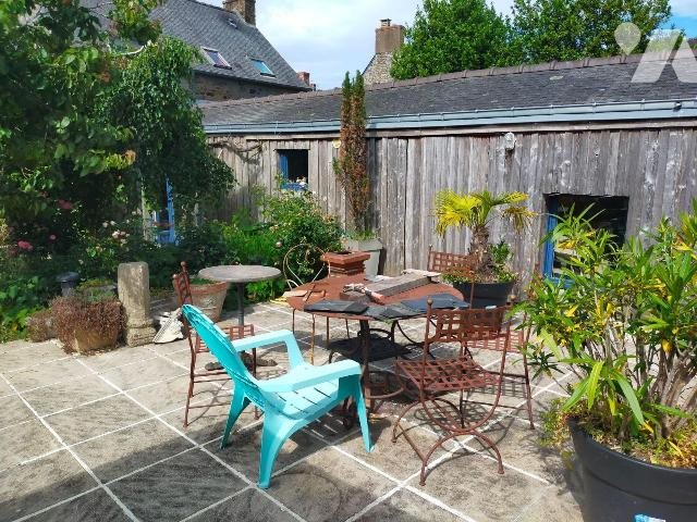 Maison à vendre, 195m², La Ville-ès-Nonais