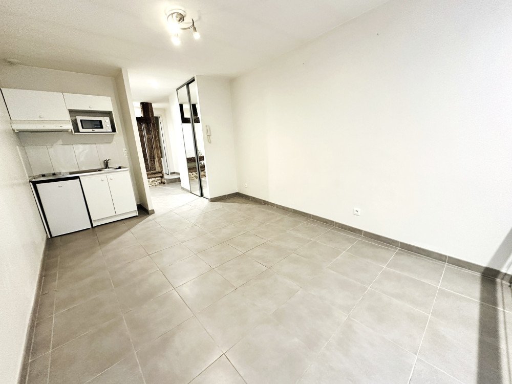 Maison à louer, 2m², Troyes