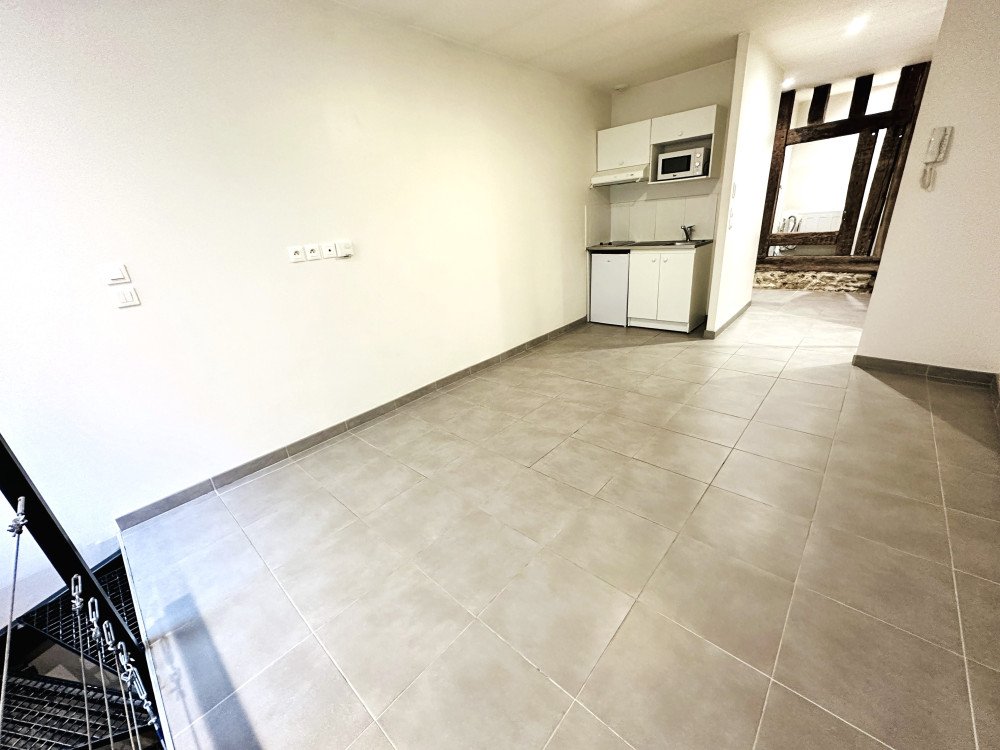 Maison à louer, 2m², Troyes