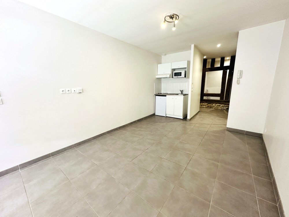 Maison à louer, 2m², Troyes