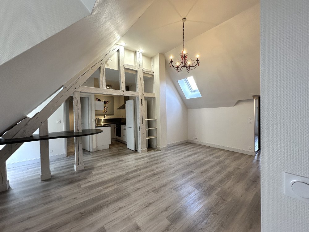 Maison à louer, 2m², Troyes