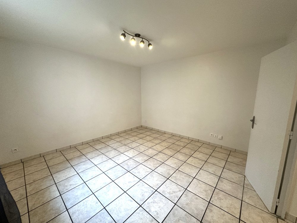 Maison à louer, 1m², Troyes