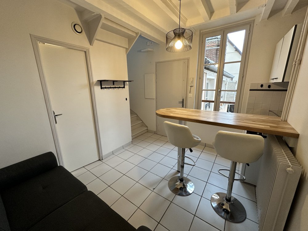 Maison à louer, 1m², Troyes
