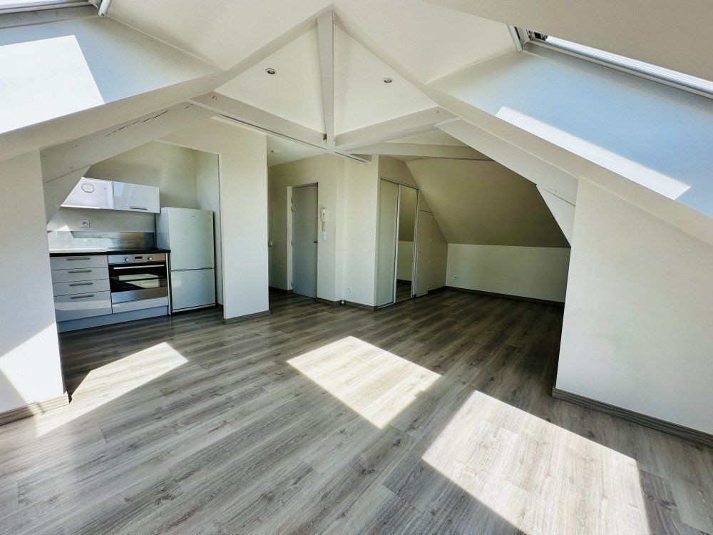 Maison à louer, 2m², Troyes