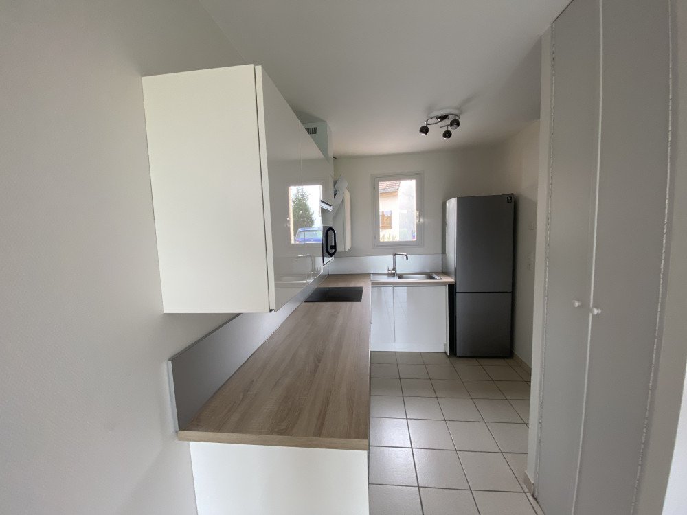 Maison à louer, 3m², Mesnil-Saint-Père