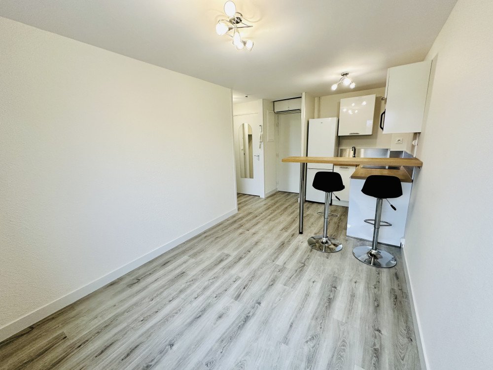 Maison à louer, 2m², Troyes