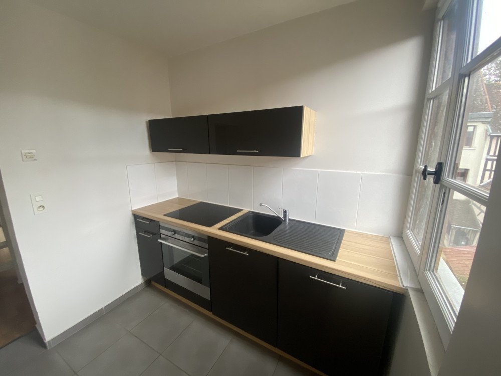 Maison à louer, 3m², Troyes