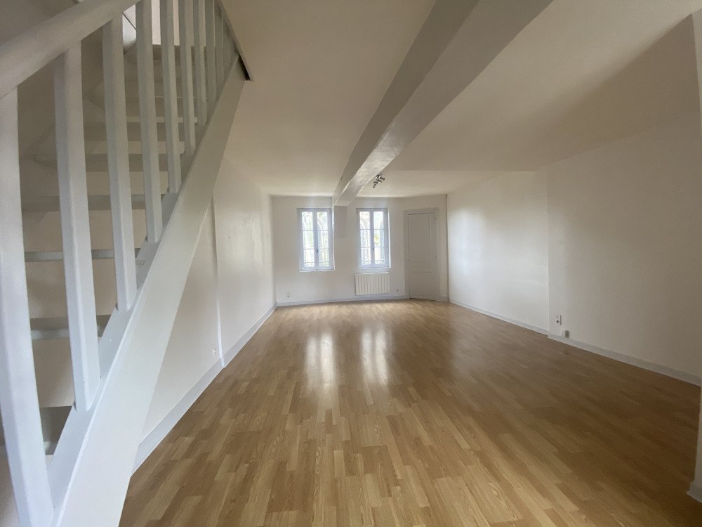 Maison à louer, 3m², Troyes