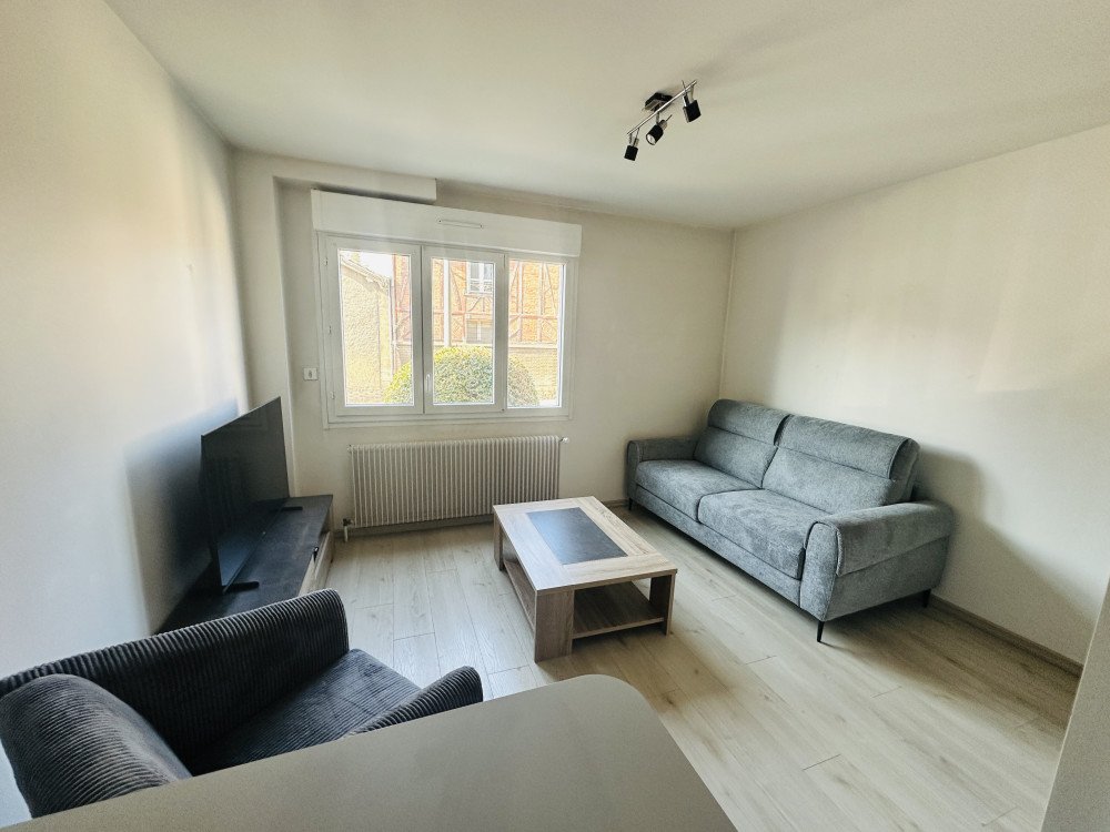 Maison à louer, 1m², Troyes