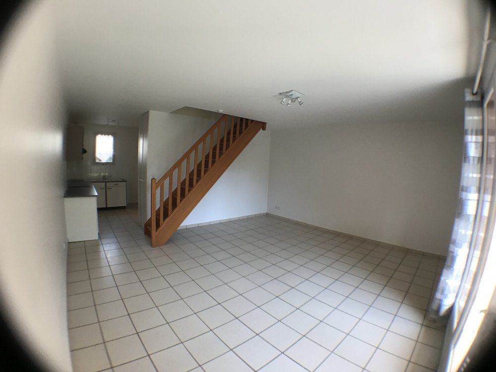 Maison à louer, 3m², Mesnil-Saint-Père