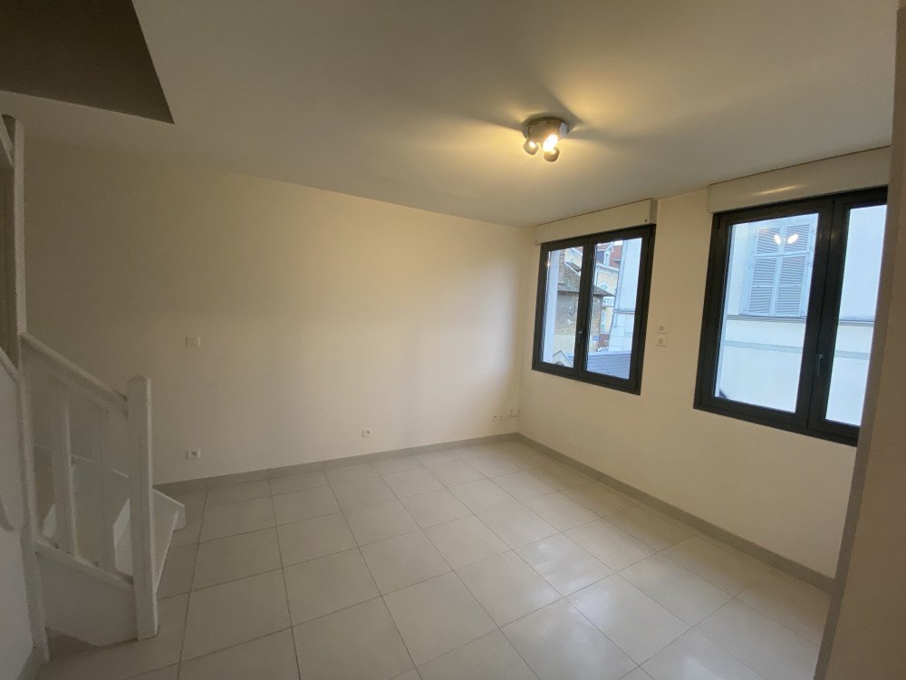 Maison à louer, 3m², Troyes
