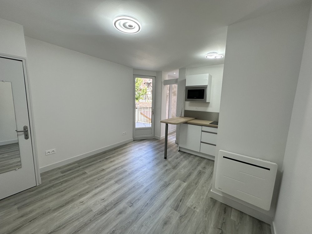 Maison à louer, 2m², Troyes
