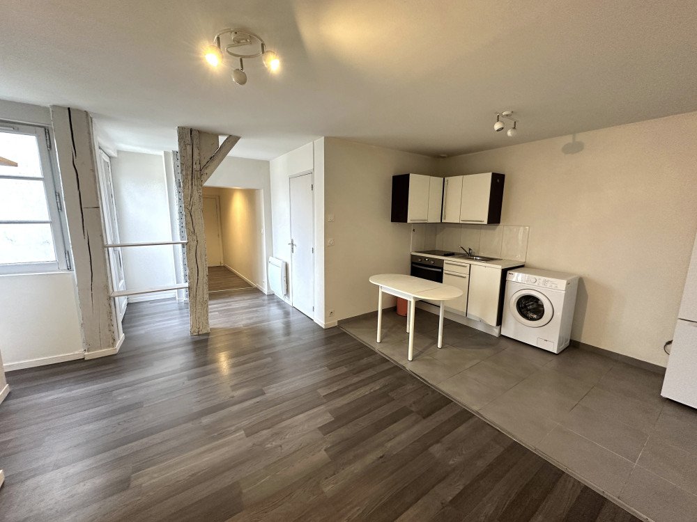 Maison à louer, 2m², Troyes