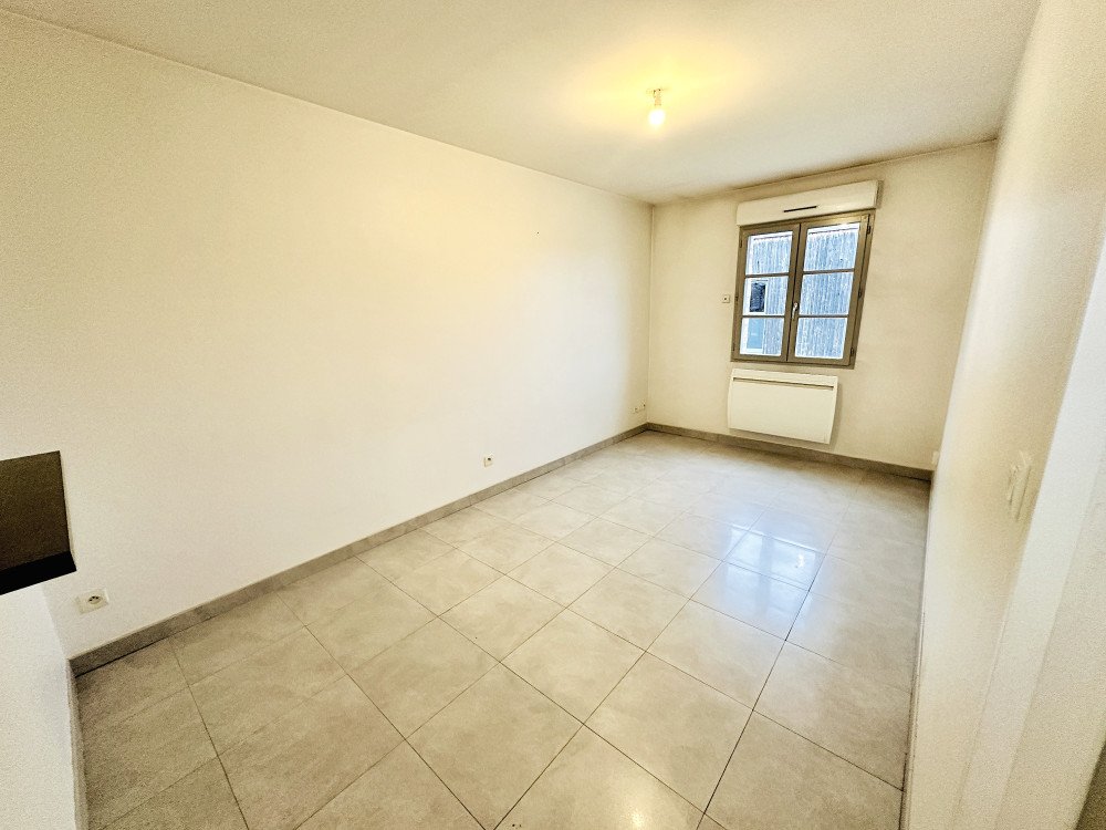 Maison à louer, 2m², Troyes