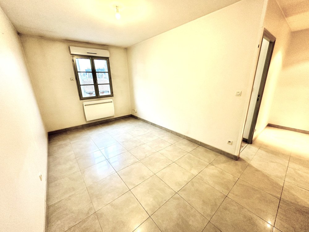 Maison à louer, 2m², Troyes