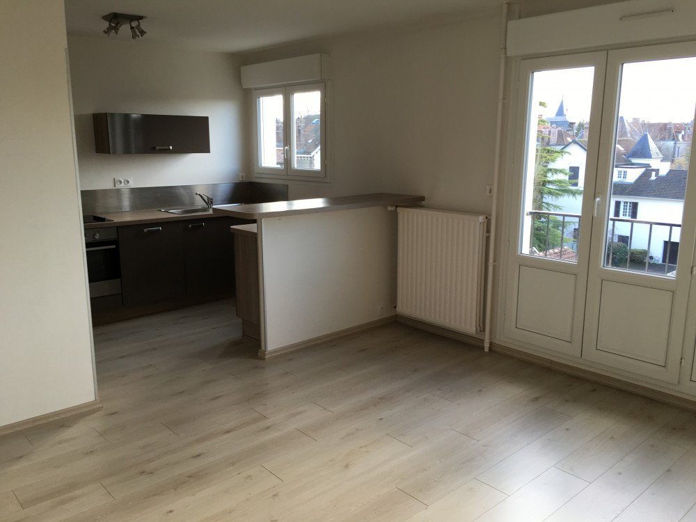 Maison à louer, 2m², Troyes