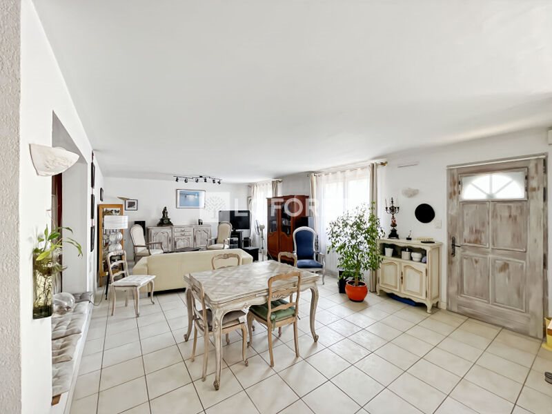 Maison à vendre, 141m², Moissac