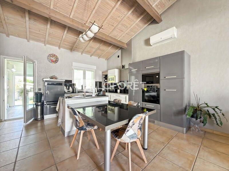 Maison à vendre, 160m², La Ville-Dieu-du-Temple