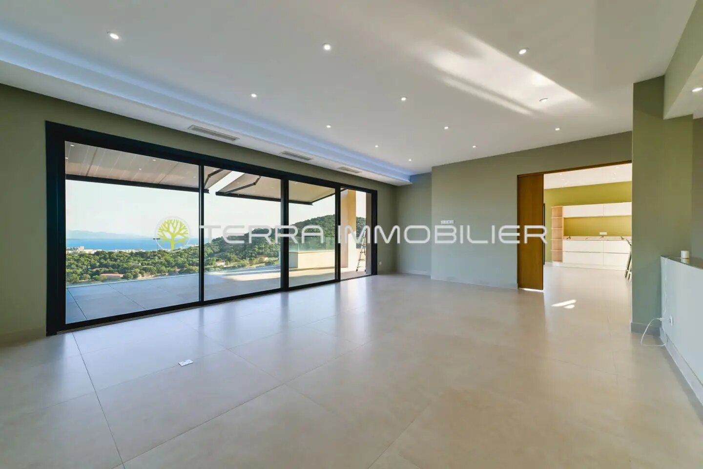 Maison à vendre, 260m², Alata